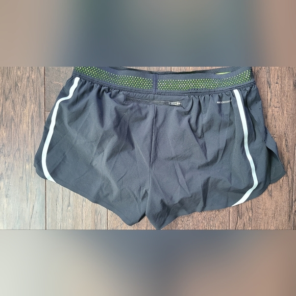 Nike aeroswift shorts size small - Picture 2 of 3